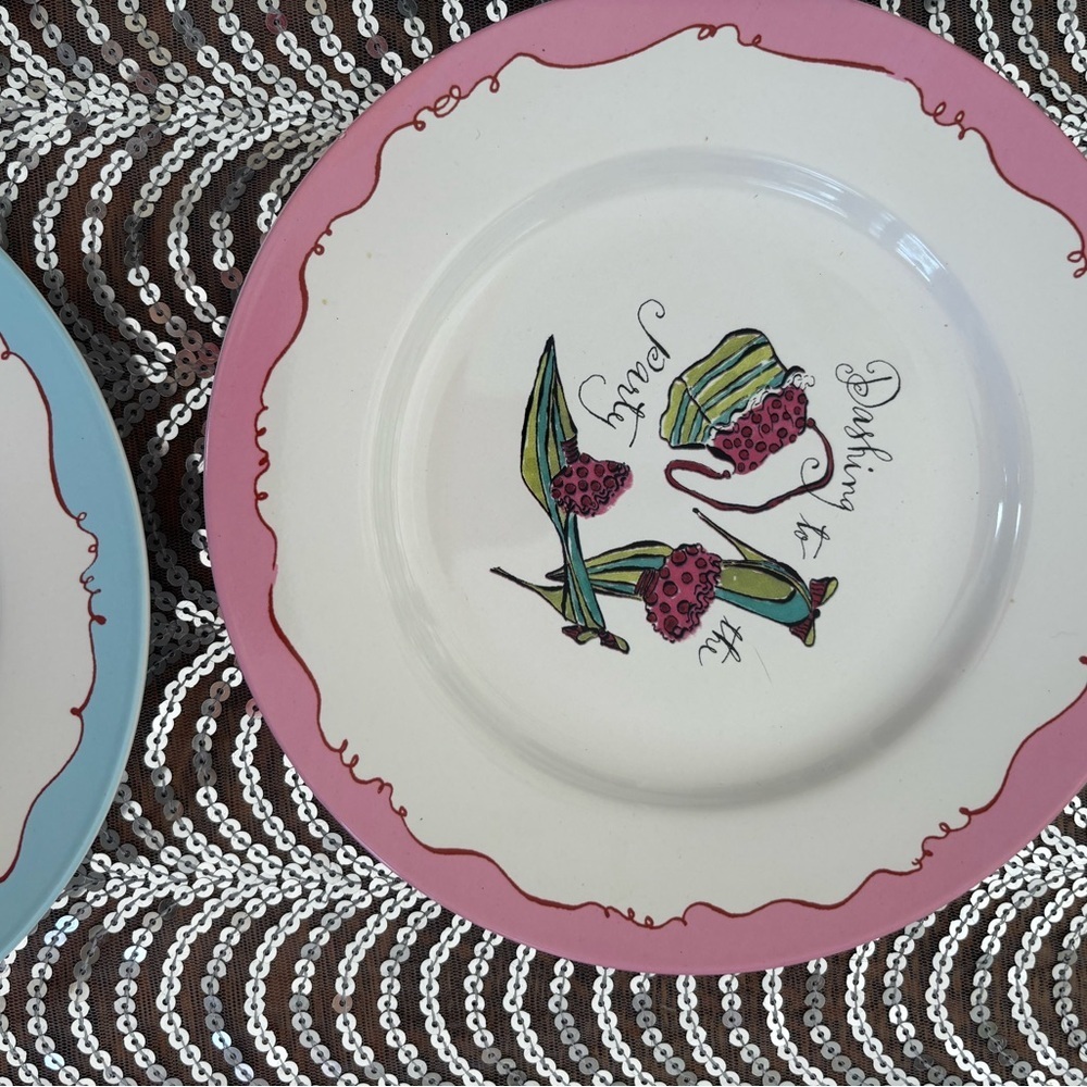 Rosanna holiday shoe Christmas themed salad/desert plates set of 4 - Picture 2 of 9